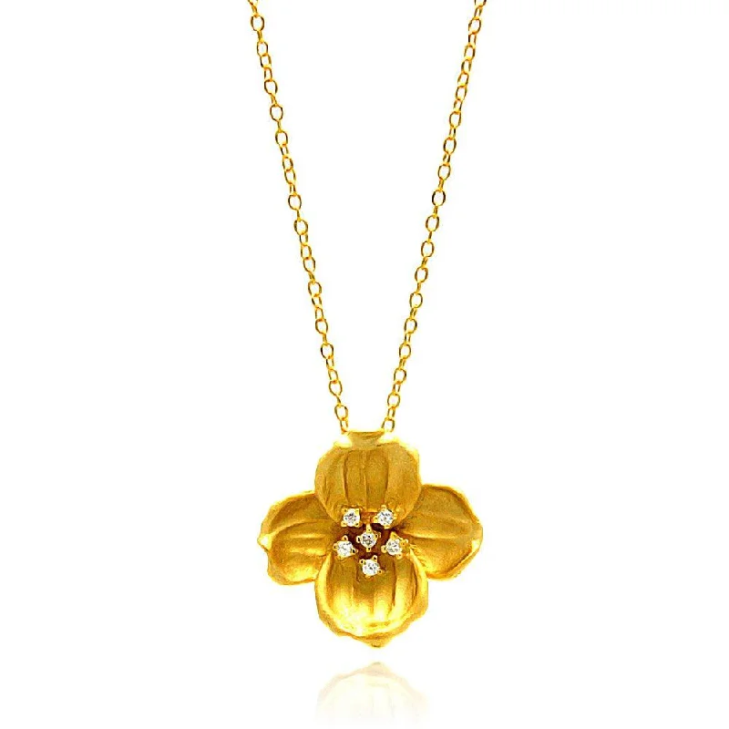 Best necklaces and pendants with vintage lockets for a nostalgic, sentimental look-Silver 925 Gold Plated Clear CZ Flower Pendant Necklace - STP00940