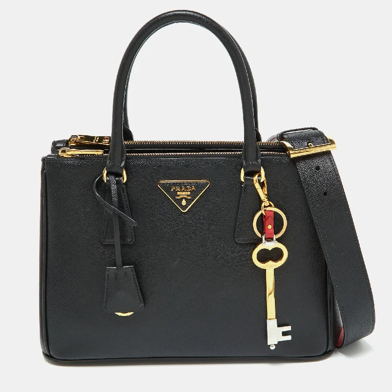 Handle bags with soft velvet for luxury -Prada Black Saffiano Leather Medium Galleria Tote