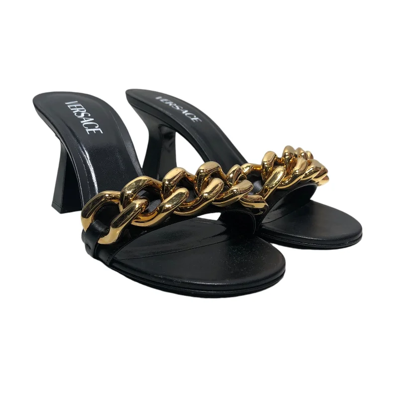 Casual sandals for women with lightweight construction and adjustable ankle straps-VERSACE/Heels/EU 39/Leather/BLK/chain trimmed leather sandal