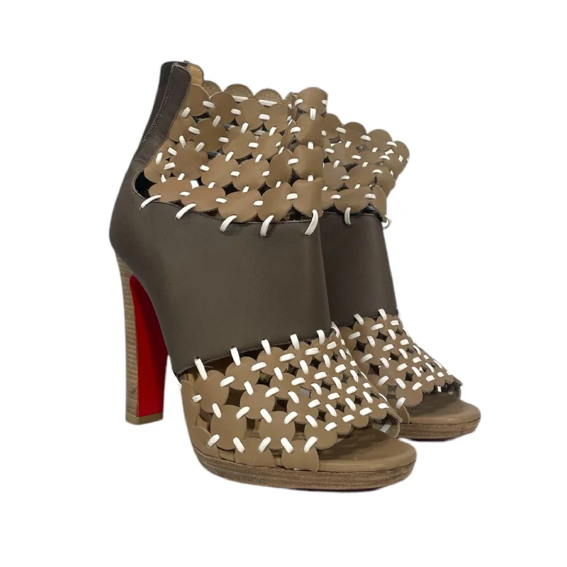 Stylish sandals for women with unique buckle details and flat design-Christian Louboutin/Heels/EU 39.5/MLT/ANKLE BOOTS