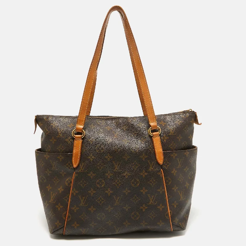 Handle bags with soft linings for protection -Louis Vuitton Monogram Canvas Totally Mm Bag