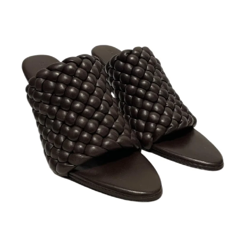 Waterproof sandals for women with durable straps and slip-resistant soles-BOTTEGA VENETA/Heels/EU 37/Leather/BRW/Brown Almond Toe Stiletto