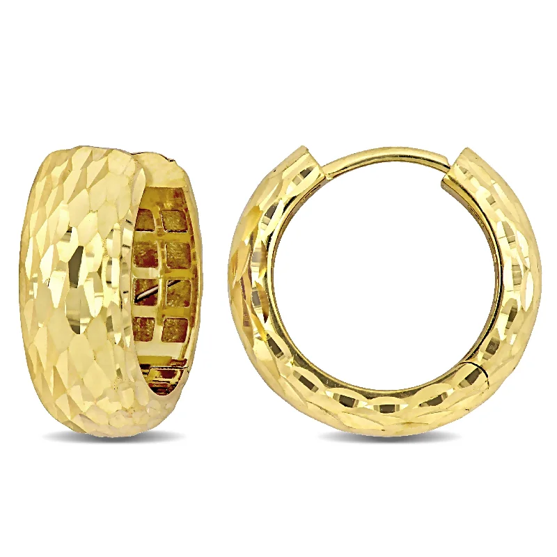 Hoop earrings with snake print designs for an edgy, wild appearance-Mimi & Max 17mm Diamond Cut Design Huggie Earrings in 14k Yellow Gold